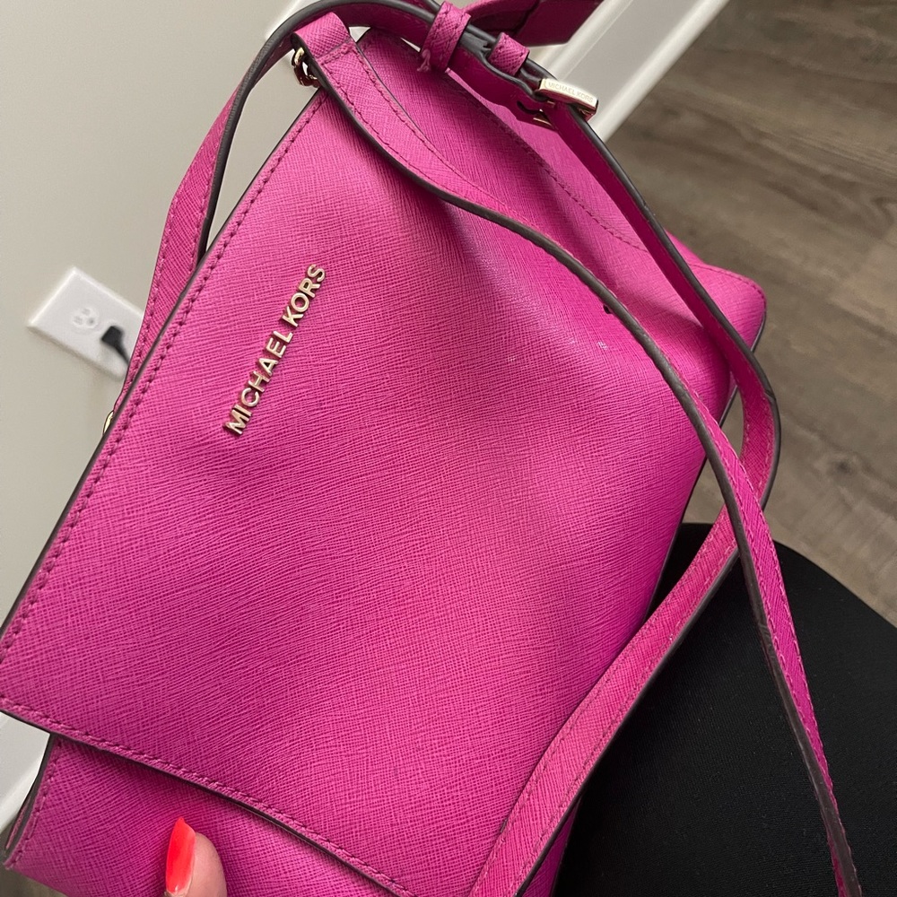 Micheal Kors Crossbody
